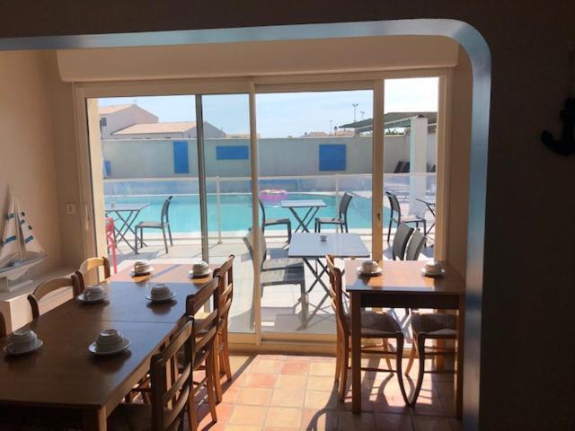 Hotel Le Bleu Marine Saintes-Maries-de-la-Mer Eksteriør billede