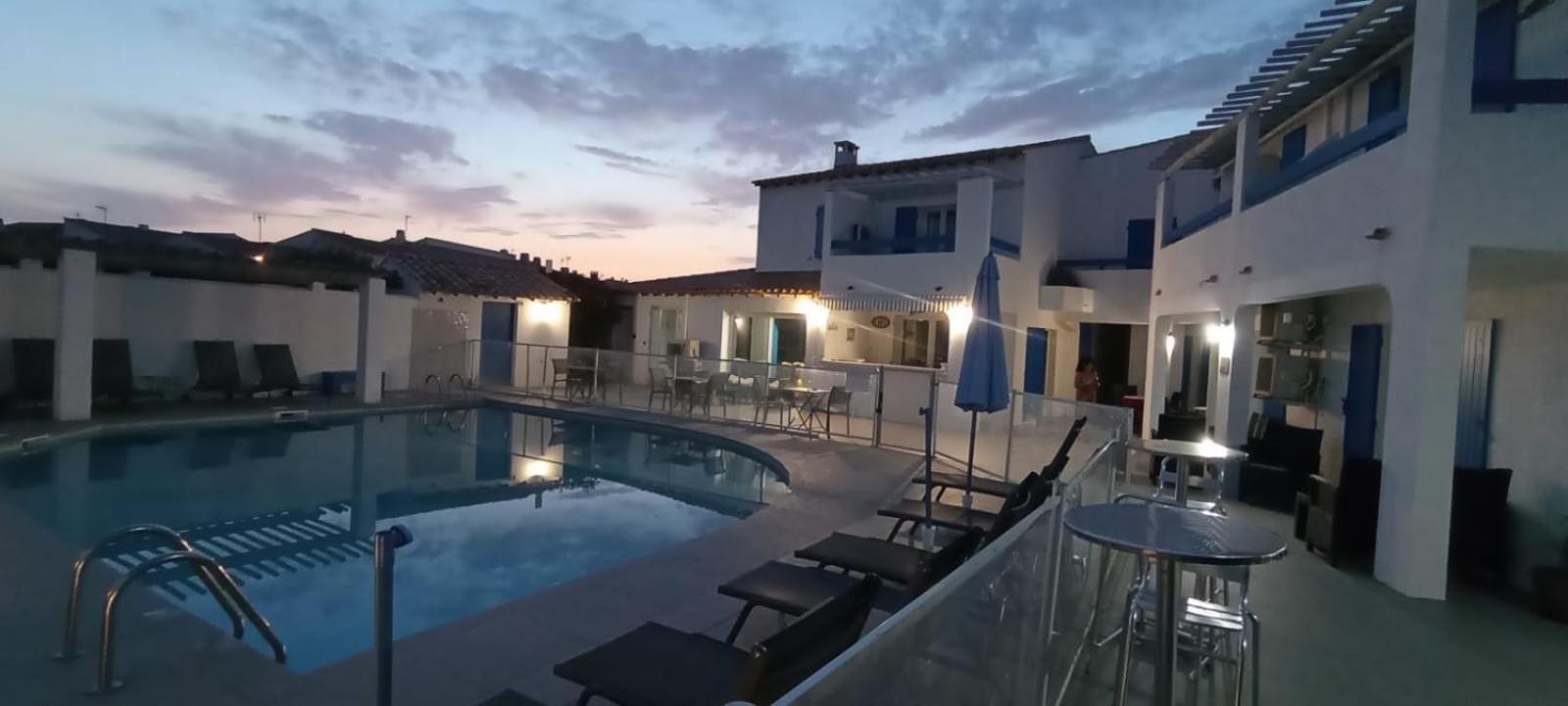 Hotel Le Bleu Marine Saintes-Maries-de-la-Mer Eksteriør billede